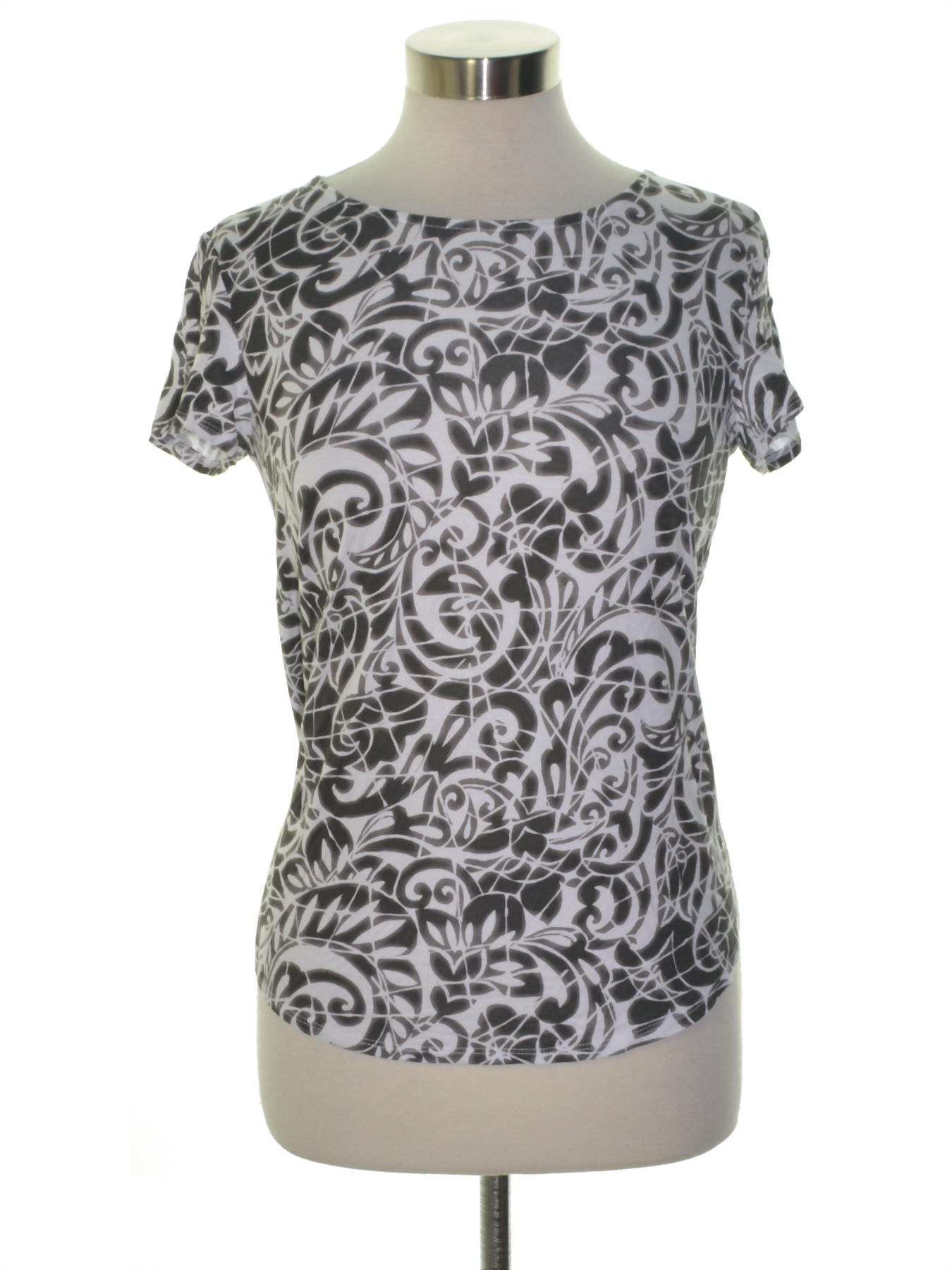 Alfani Petites Size PS Black White Graphic T-Shirt Top – #1 Alfani Petites Size PS Black White Graphic T-Shirt Top