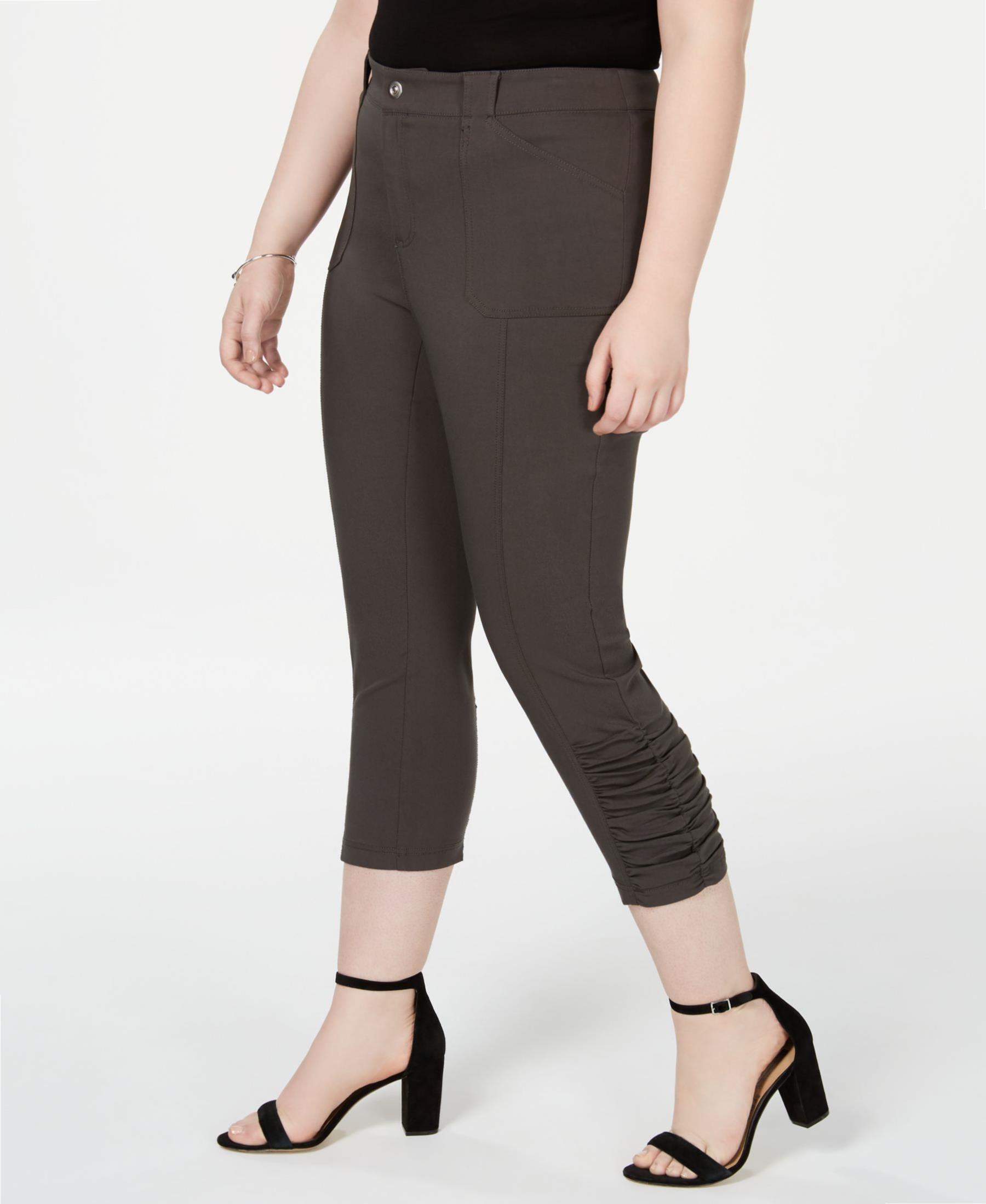 Cargo Capris Plus Size Cargo Capris Plus Size
